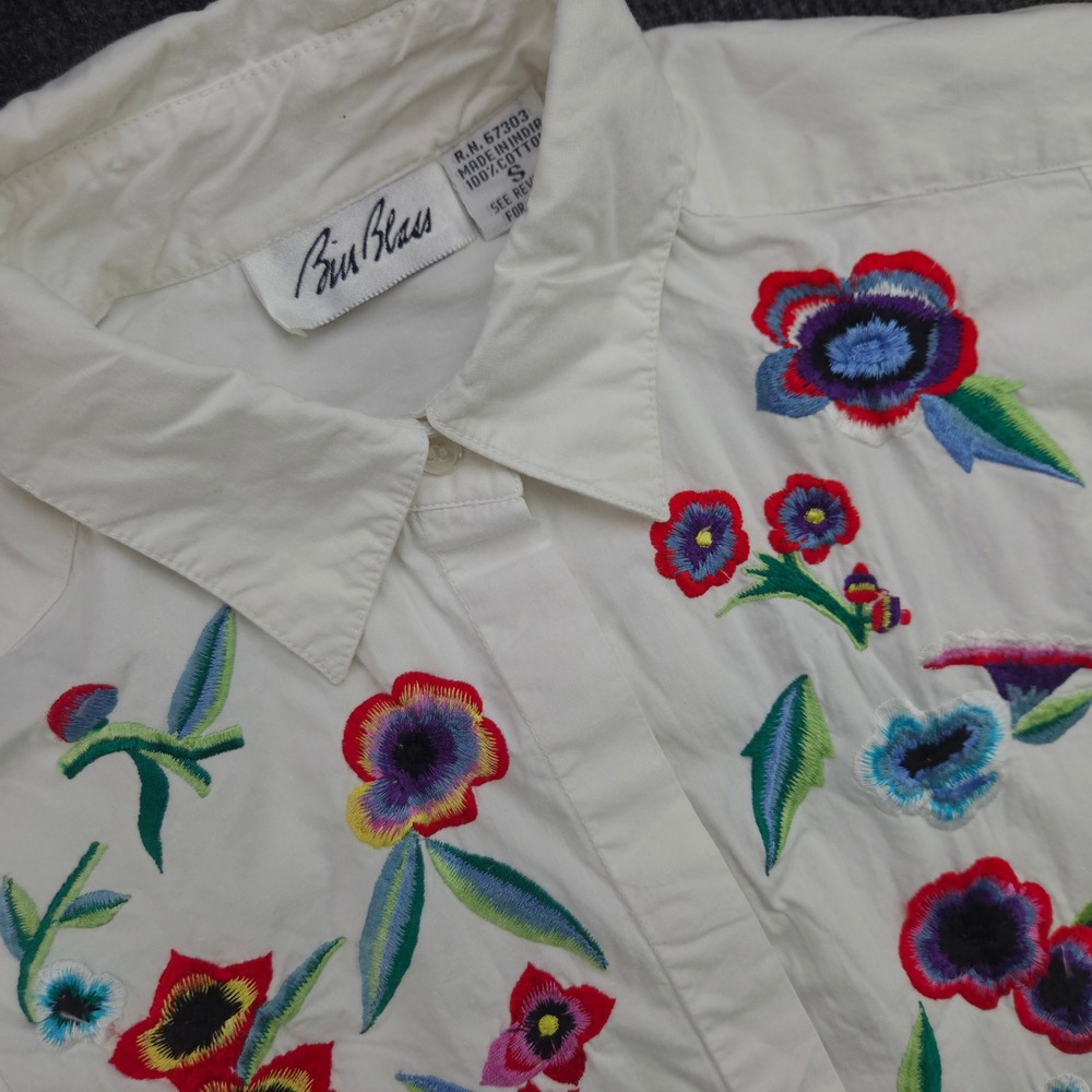 Bill Blass‎ Women Small White Cotton Floral Embroidered Western SS Shirt VTG